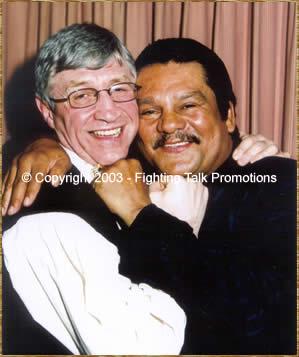 Roberto Duran and Ken Buchanan - their emotional reunion in March 2002 - Click Here for Order Form